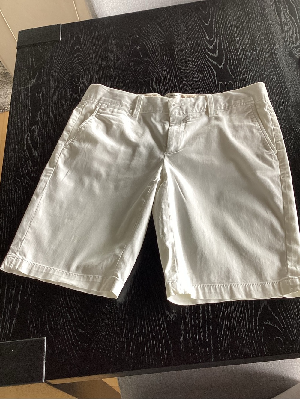 Banana Republic flat front cotton shorts. NWOT